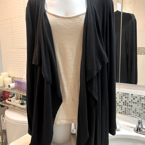 Size XL Pebble and Stone Cardigan - Picture 4 of 5